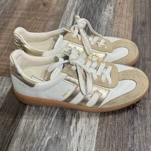 Back 70 Gold Cloud Leather Sneakers, Size 36 (US 6)